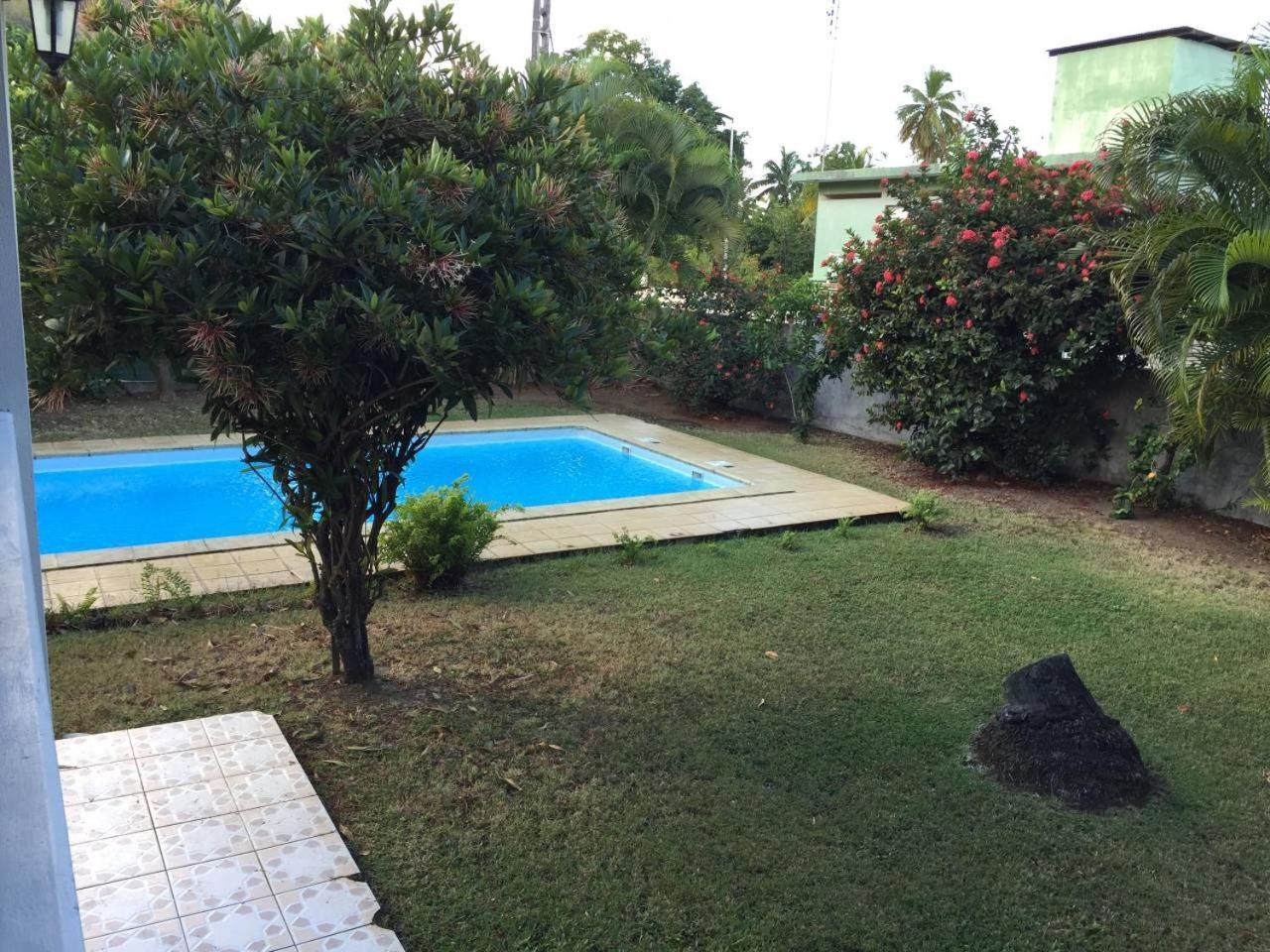 T2 Tropical En Bord De Piscine A 100M De La Mer Apartman Le Carbet Kültér fotó
